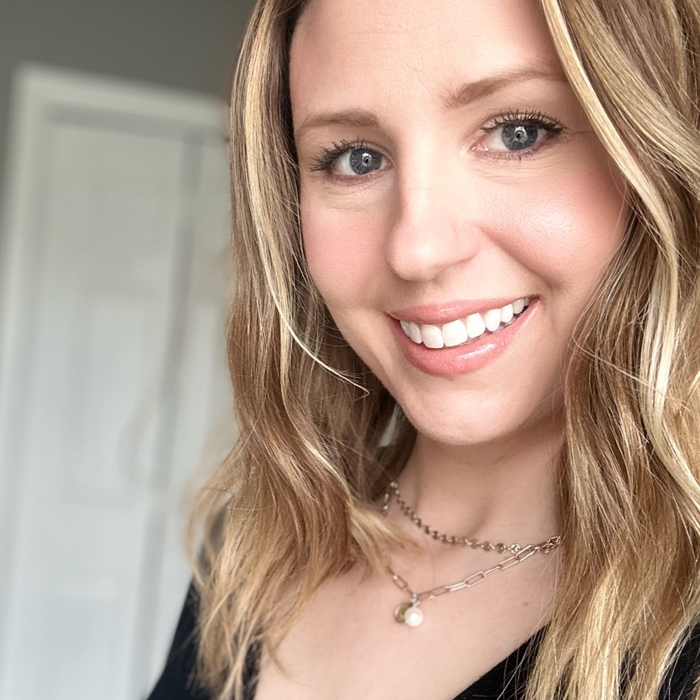 Meet your Posher, Kristen - Picture 2 of 13